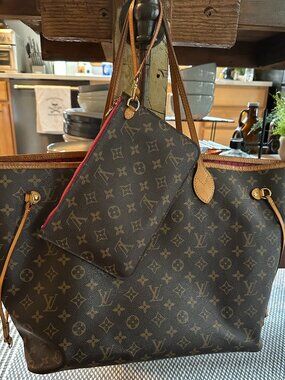 Louis Vuitton Neverfull GM Monogram tote